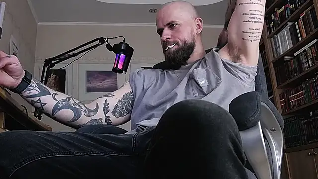 FindomJason online show from April 1, 2026, 6:14 am