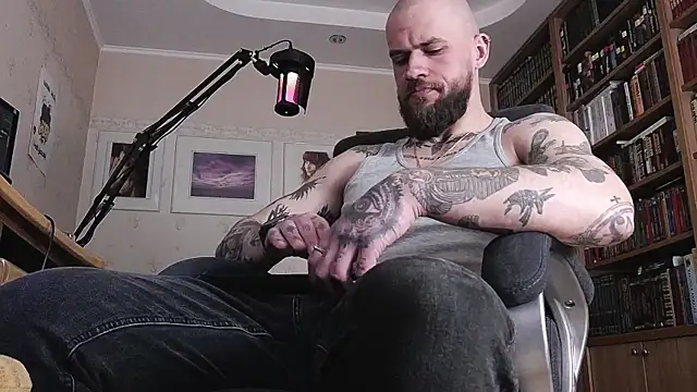 Snapshot of FindomJason chatting on April 29, 2026, 10:52 am FindomJason online show from April 29, 2026, 10:52 am