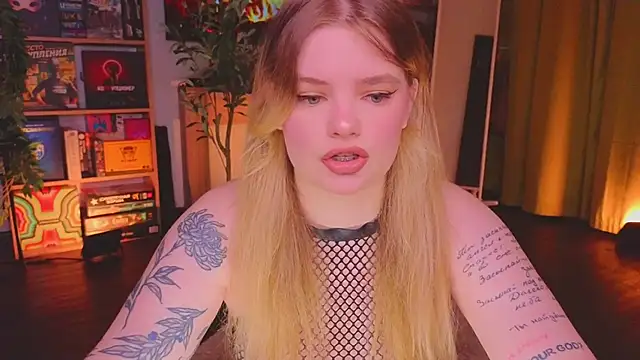 Hottie Jane online show from November 8, 2025, 1:55 pm