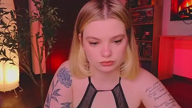Hottie Jane online show from April 18, 2026, 5:11 am
