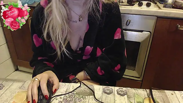 martachatte online show from February 15, 2025, 5:09 am