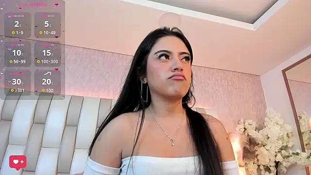 Rebeca jones online show from January 21, 2025, 1:11 pm