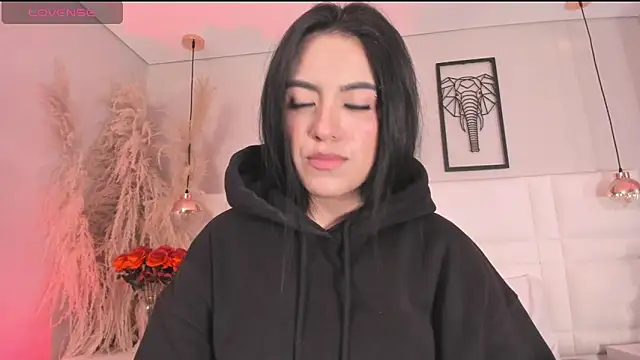 Rebeca jones online show from September 10, 2025, 12:16 pm