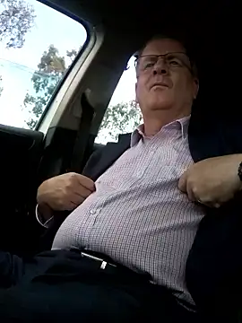 stiffandlubedxh online show from December 3, 2024, 2:03 am