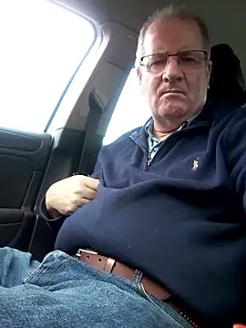 stiffandlubedxh online show from December 5, 2024, 8:55 pm