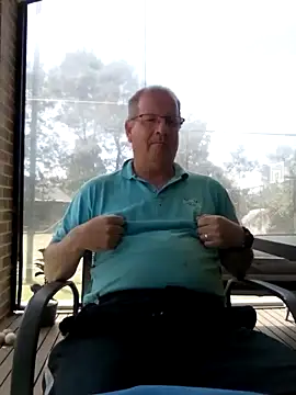 stiffandlubedxh online show from December 8, 2024, 12:51 am