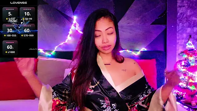 ElyaQuinn online show from December 15, 2025, 8:18 am