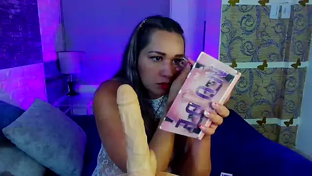 paula brausin online show from February 25, 2025, 12:25 am