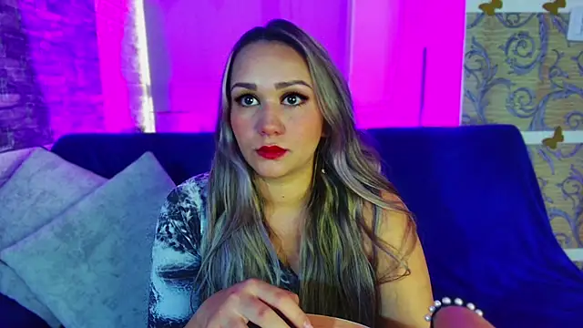 paula brausin online show from March 13, 2025, 8:32 pm