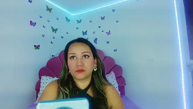 paula brausin online show from September 28, 2025, 4:56 pm