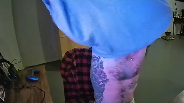 mandjpuff2 online show from November 30, 2025, 3:54 am