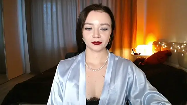 Snapshot of Shadow_Passion chatting on December 6, 2024, 8:05 am Shadow Passion online show from December 6, 2024, 8:05 am