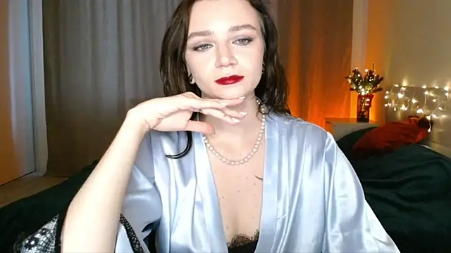 Snapshot of Shadow_Passion chatting on December 16, 2024, 7:48 am Shadow Passion online show from December 16, 2024, 7:48 am