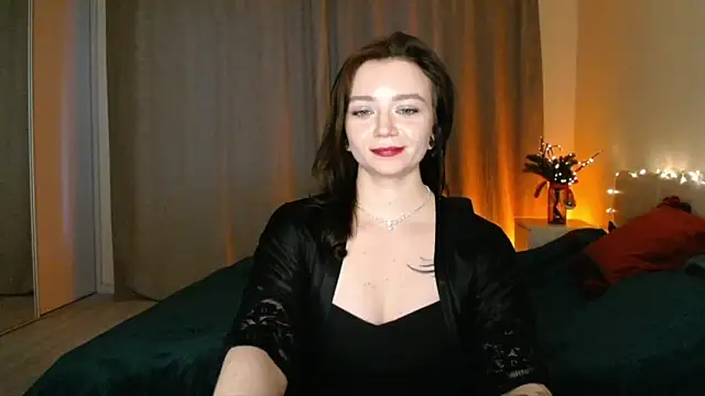 Snapshot of Shadow_Passion chatting on January 3, 2025, 10:52 am Shadow Passion online show from January 3, 2025, 10:52 am