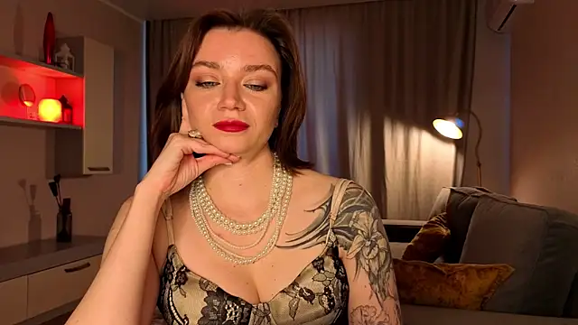 Shadow Passion online show from April 13, 2026, 7:14 am