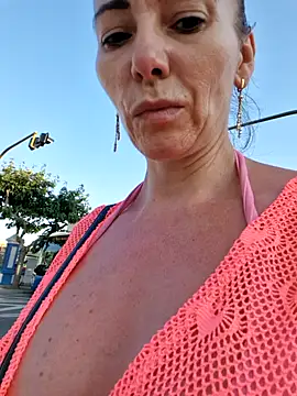 milflovelyxxx online show from July 6, 2026, 6:10 pm