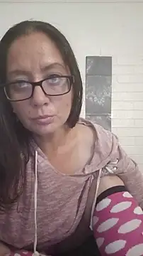 AnyaBest online show from April 5, 2026, 3:26 am