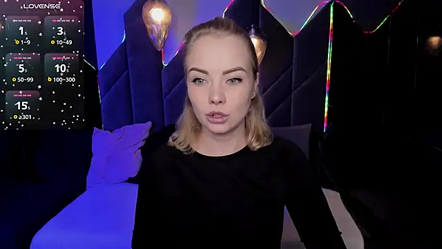 StephanieSweety online show from February 18, 2026, 6:48 pm