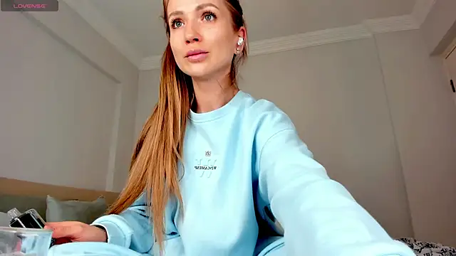 Miya Nika online show from January 30, 2025, 7:48 pm