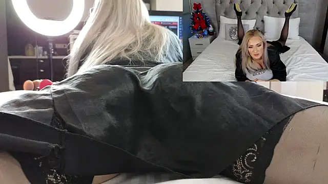 IsabellaDeRosa online show from December 21, 2024, 5:51 pm