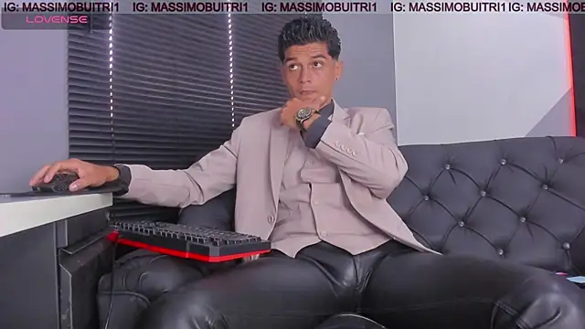 Snapshot of massimo_g chatting on June 19, 2026, 2:21 pm massimo g online show from June 19, 2026, 2:21 pm