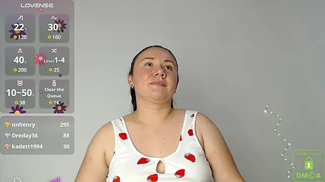 Snapshot of Luci_flores chatting on February 18, 2025, 7:19 pm Luci flores online show from February 18, 2025, 7:19 pm