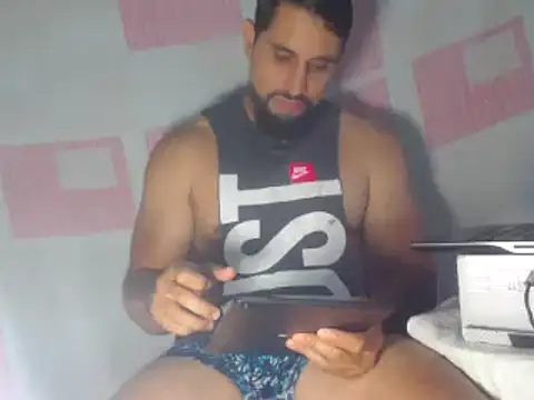 sebasx412 online show from February 5, 2025, 7:31 pm