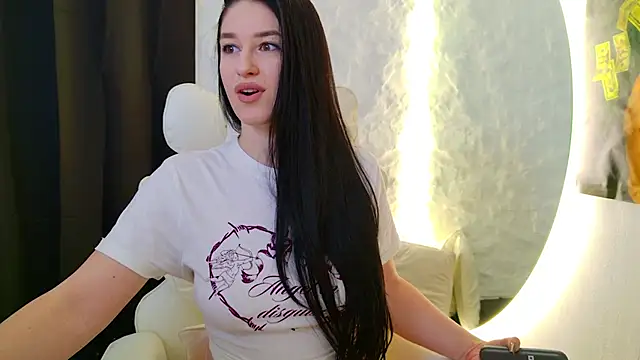 Snapshot of moniqque chatting on October 25, 2025, 9:17 am moniqque online show from October 25, 2025, 9:17 am