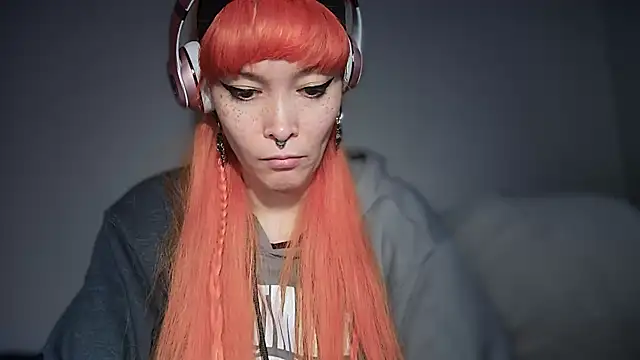 FRRANNKIE online show from October 27, 2025, 5:06 pm