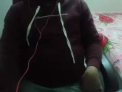 rentarob online show from February 3, 2025, 6:39 pm