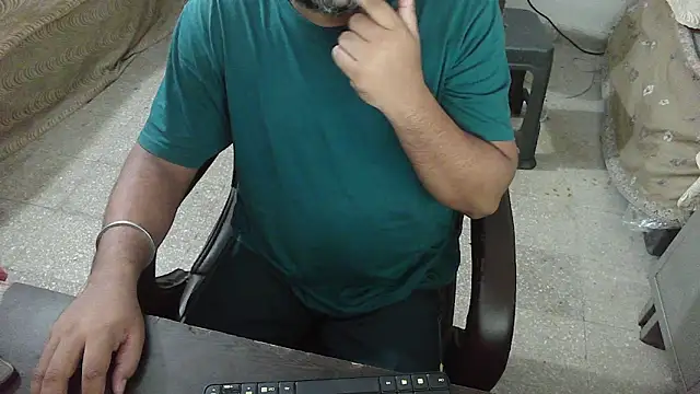 rentarob online show from September 29, 2025, 8:02 pm