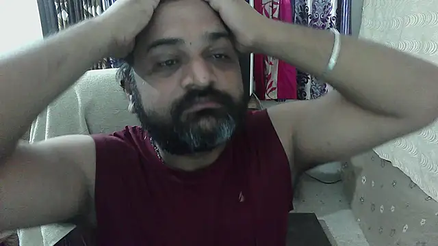 rentarob online show from October 15, 2025, 8:31 pm