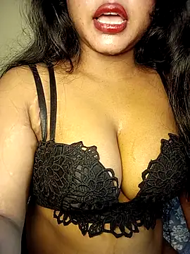 Hotlisa online show from November 19, 2025, 4:01 am