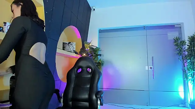 LucianaCarter online show from February 9, 2025, 2:38 am