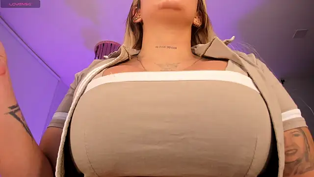 SophiePalmer online show from February 25, 2026, 10:58 am