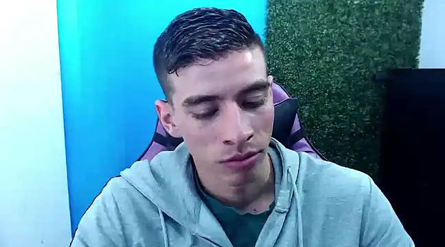 DEIBY BABY online show from December 3, 2024, 10:18 pm