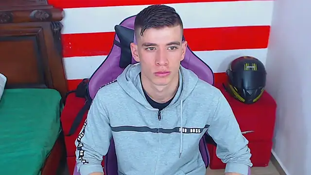 DEIBY BABY online show from December 5, 2024, 7:49 pm