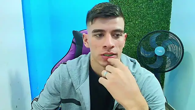 DEIBY BABY online show from February 9, 2025, 4:46 am