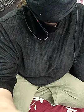 Sexybomb33 online show from January 2, 2025, 3:29 pm