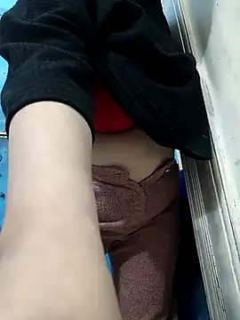 Sexybomb33 online show from January 3, 2025, 4:55 am