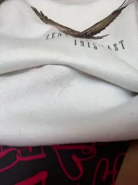 Natur4lBeautyb33 online show from December 10, 2024, 11:08 pm