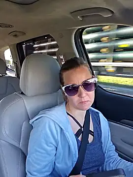 SkyelarSommer online show from January 12, 2026, 2:11 pm