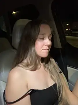 SkyelarSommer online show from February 5, 2026, 11:53 pm