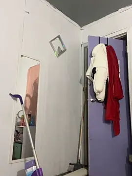 DominiqueX0 online show from March 6, 2026, 1:57 am