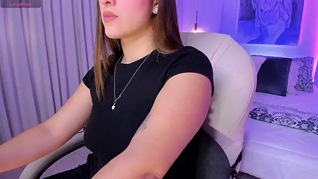 nathalie rivers online show from February 16, 2026, 11:39 am