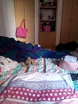 LissaThompsom online show from March 11, 2025, 12:28 pm