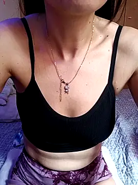 LissaThompsom online show from March 21, 2025, 7:57 pm