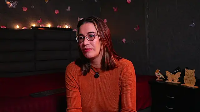 kathieandpovcock1 online show from September 21, 2025, 1:35 pm