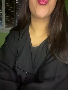 Snapshot of Mayacrayzi chatting on June 20, 2026, 9:23 am Mayacrayzi online show from June 20, 2026, 9:23 am