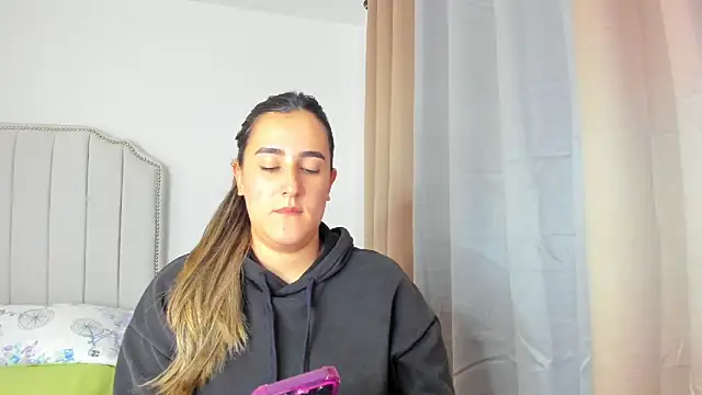 Hanna86 online show from February 10, 2026, 8:02 pm